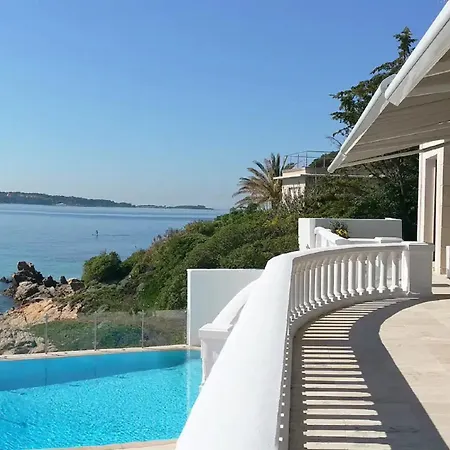 Beach Villa Cannes
